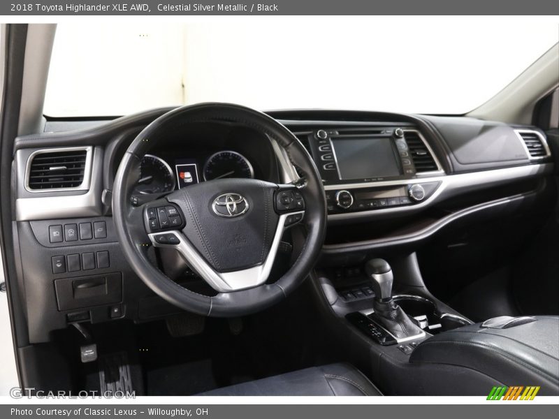 Celestial Silver Metallic / Black 2018 Toyota Highlander XLE AWD