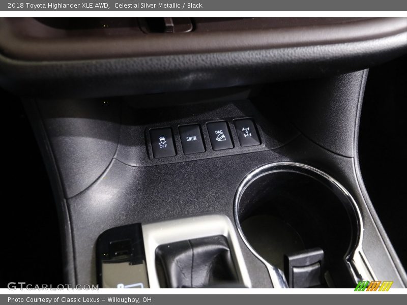 Celestial Silver Metallic / Black 2018 Toyota Highlander XLE AWD