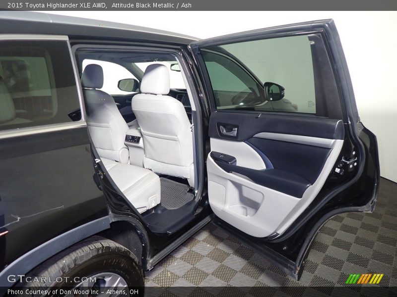 Attitude Black Metallic / Ash 2015 Toyota Highlander XLE AWD