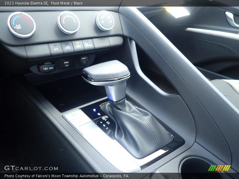 Fluid Metal / Black 2021 Hyundai Elantra SE