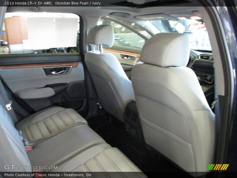 Obsidian Blue Pearl / Ivory 2019 Honda CR-V EX AWD