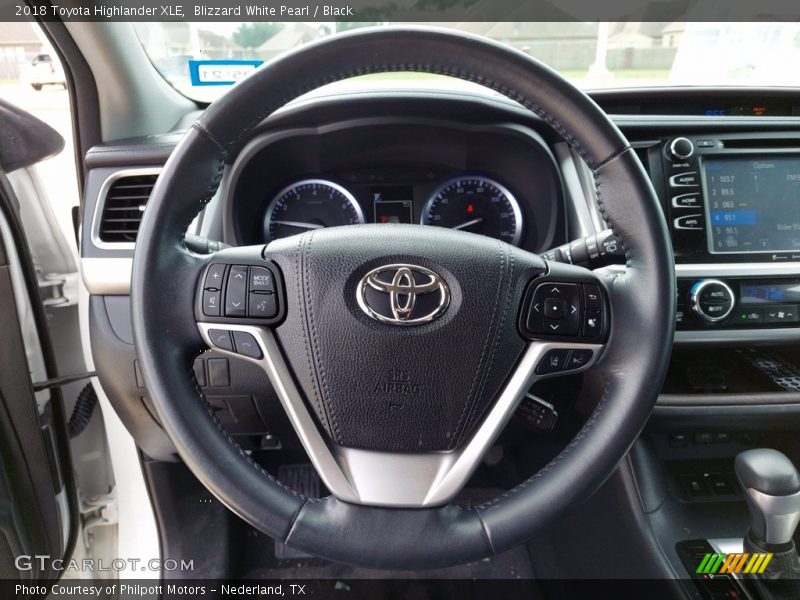 Blizzard White Pearl / Black 2018 Toyota Highlander XLE