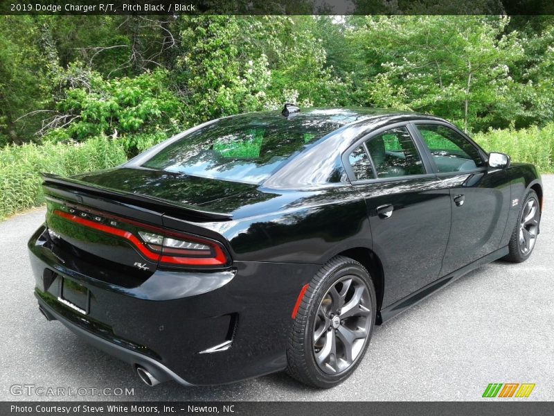 Pitch Black / Black 2019 Dodge Charger R/T