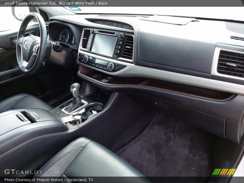 Blizzard White Pearl / Black 2018 Toyota Highlander XLE