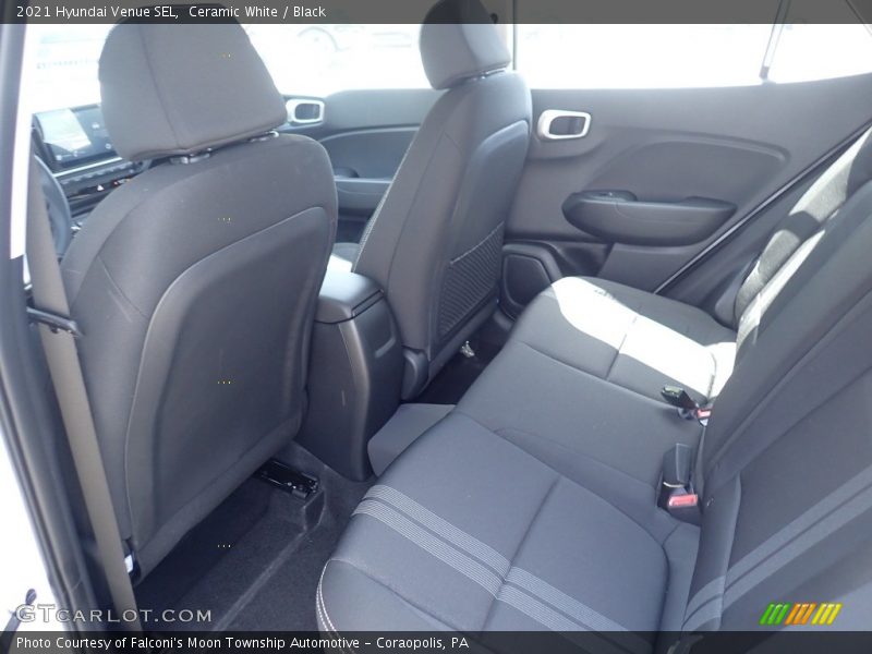 Ceramic White / Black 2021 Hyundai Venue SEL