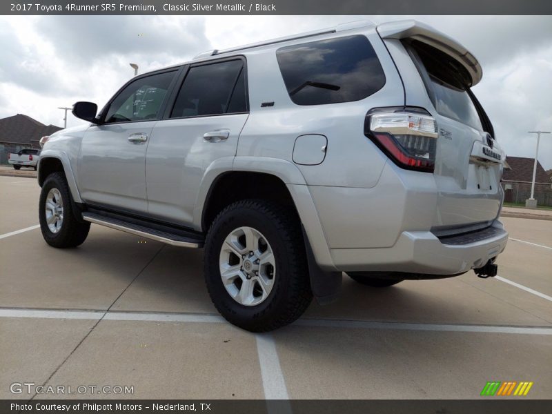 Classic Silver Metallic / Black 2017 Toyota 4Runner SR5 Premium