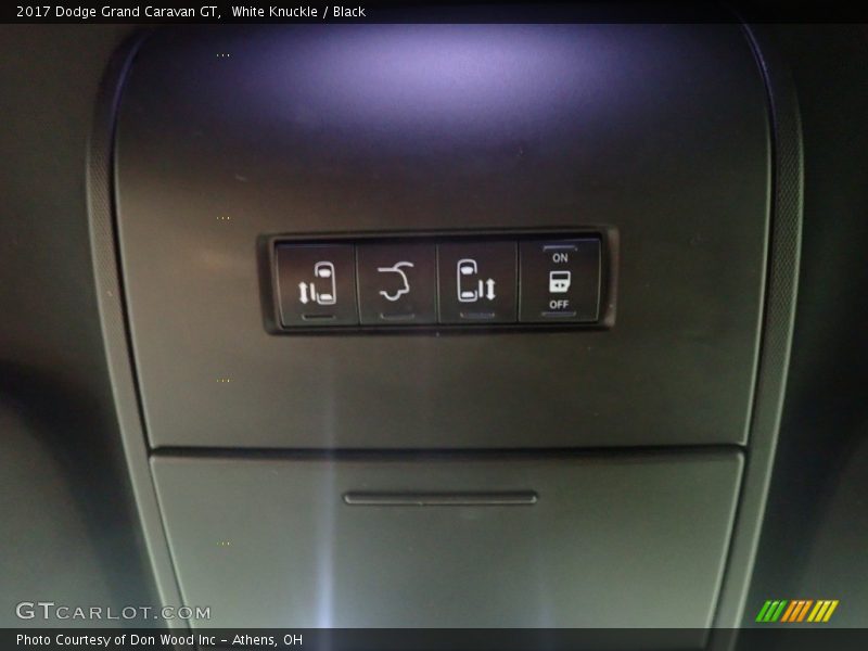 White Knuckle / Black 2017 Dodge Grand Caravan GT