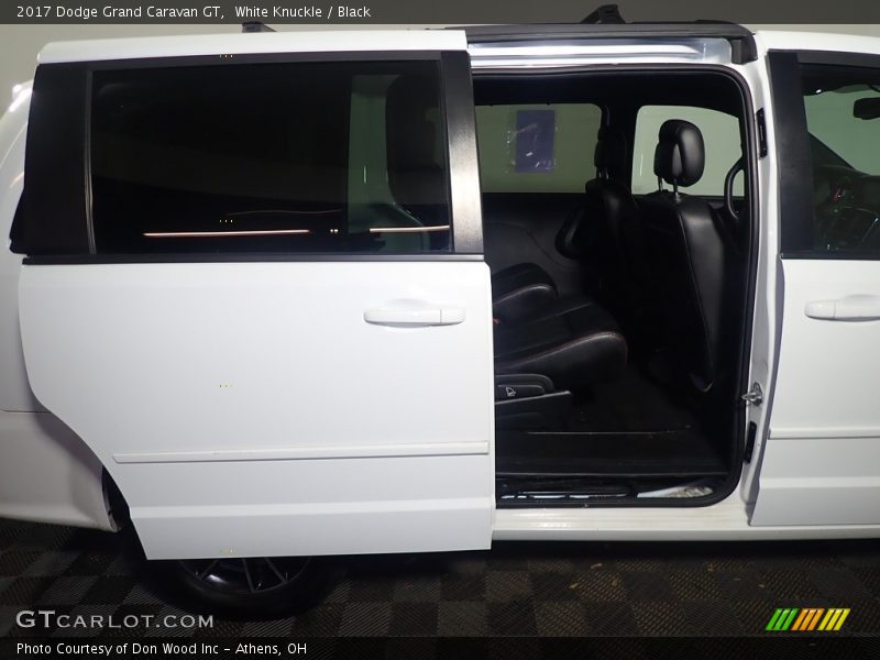 White Knuckle / Black 2017 Dodge Grand Caravan GT