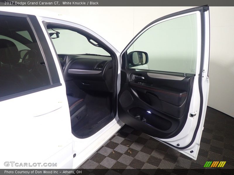 White Knuckle / Black 2017 Dodge Grand Caravan GT