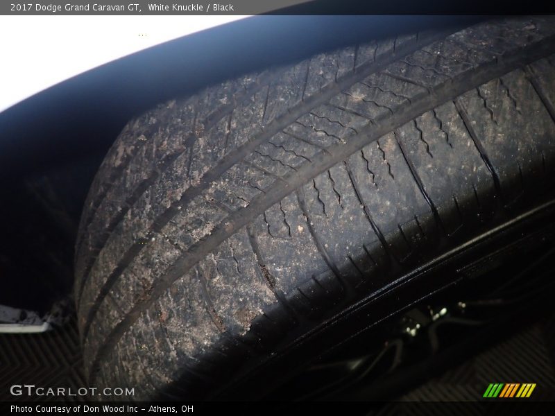 White Knuckle / Black 2017 Dodge Grand Caravan GT