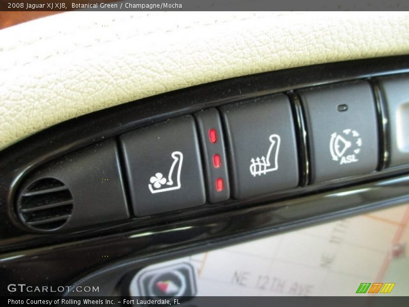 Botanical Green / Champagne/Mocha 2008 Jaguar XJ XJ8