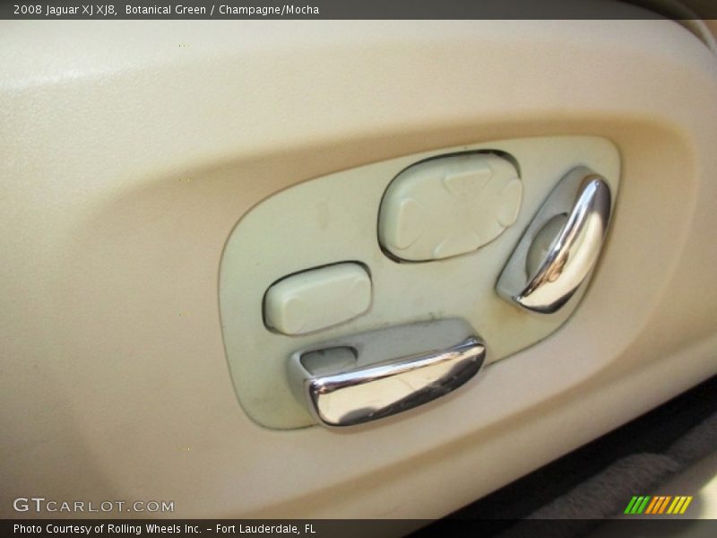 Botanical Green / Champagne/Mocha 2008 Jaguar XJ XJ8