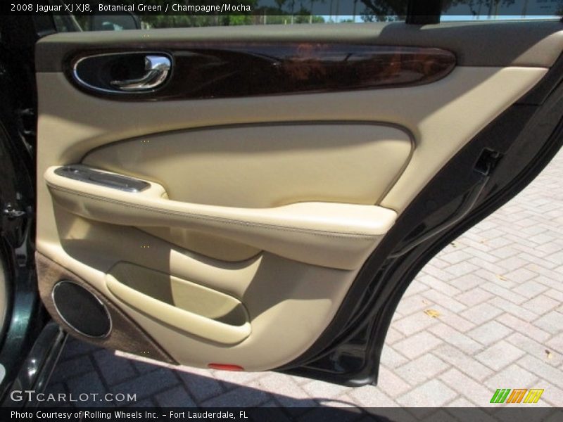Botanical Green / Champagne/Mocha 2008 Jaguar XJ XJ8