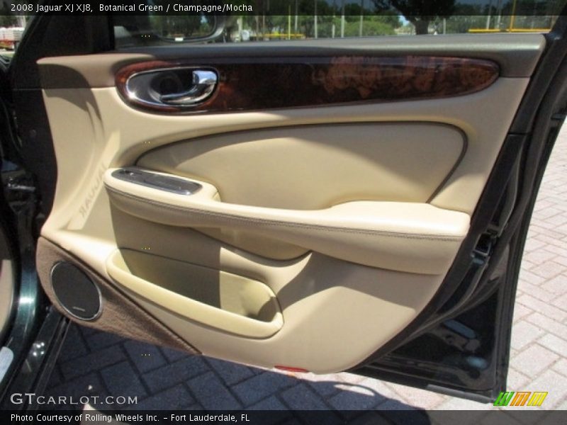 Botanical Green / Champagne/Mocha 2008 Jaguar XJ XJ8