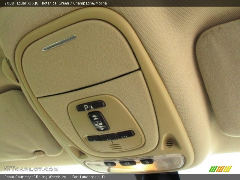 Botanical Green / Champagne/Mocha 2008 Jaguar XJ XJ8