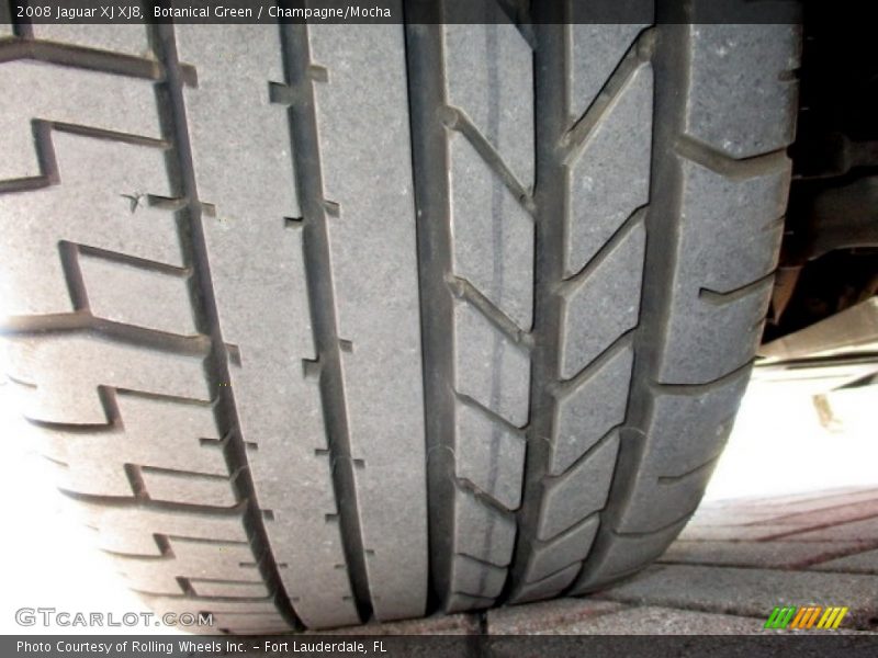 Botanical Green / Champagne/Mocha 2008 Jaguar XJ XJ8