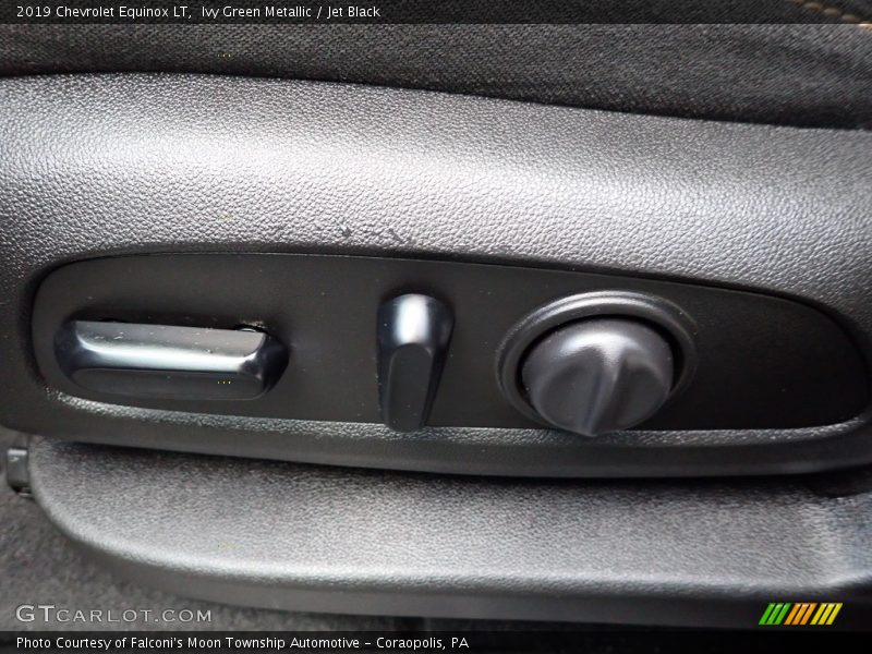 Ivy Green Metallic / Jet Black 2019 Chevrolet Equinox LT