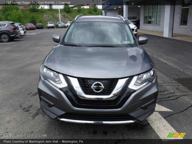 Gun Metallic / Charcoal 2017 Nissan Rogue SV