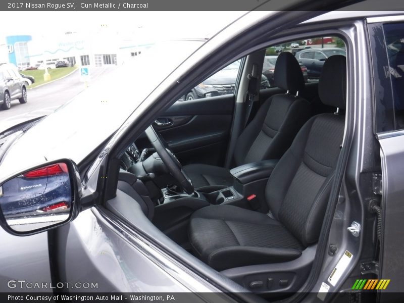 Front Seat of 2017 Rogue SV