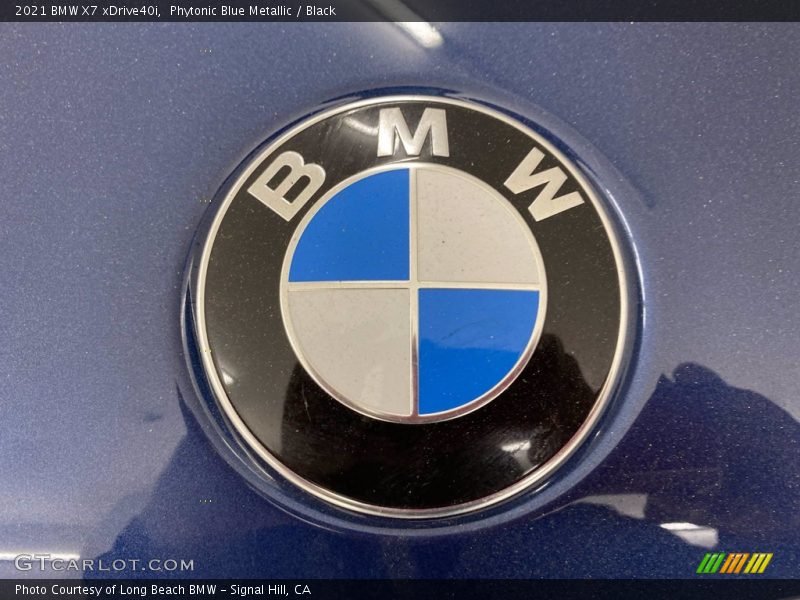 Phytonic Blue Metallic / Black 2021 BMW X7 xDrive40i