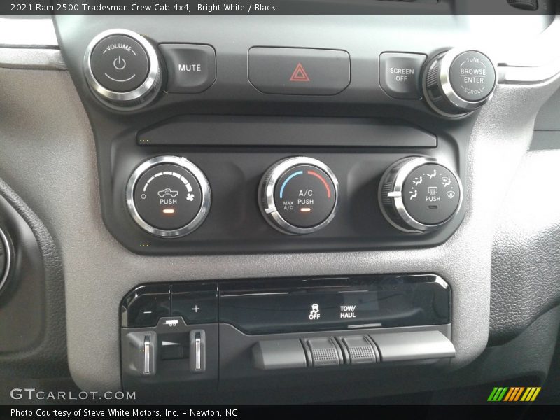 Bright White / Black 2021 Ram 2500 Tradesman Crew Cab 4x4