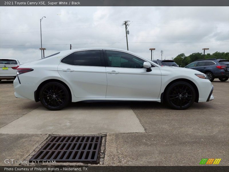 Super White / Black 2021 Toyota Camry XSE