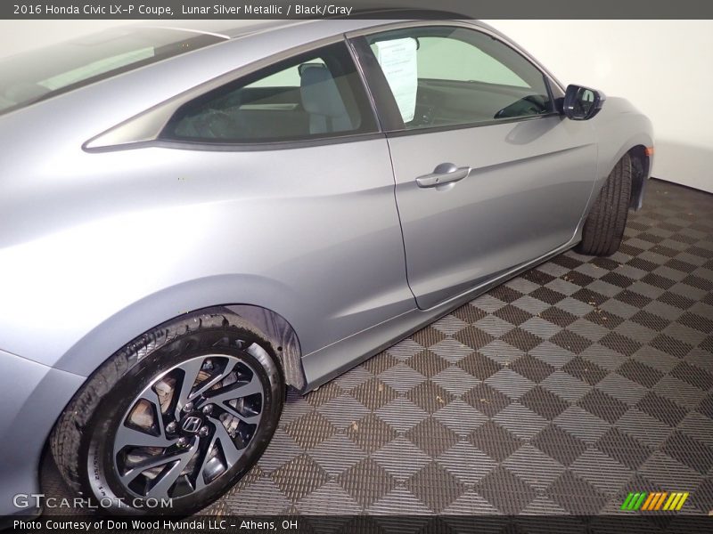 Lunar Silver Metallic / Black/Gray 2016 Honda Civic LX-P Coupe