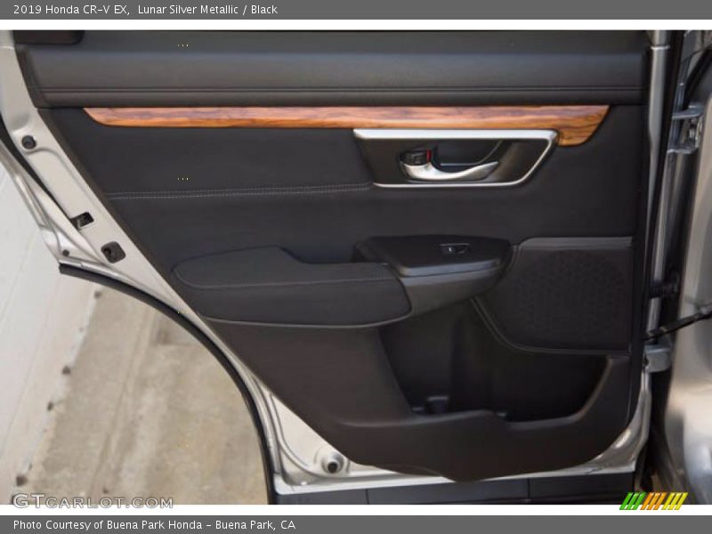 Lunar Silver Metallic / Black 2019 Honda CR-V EX