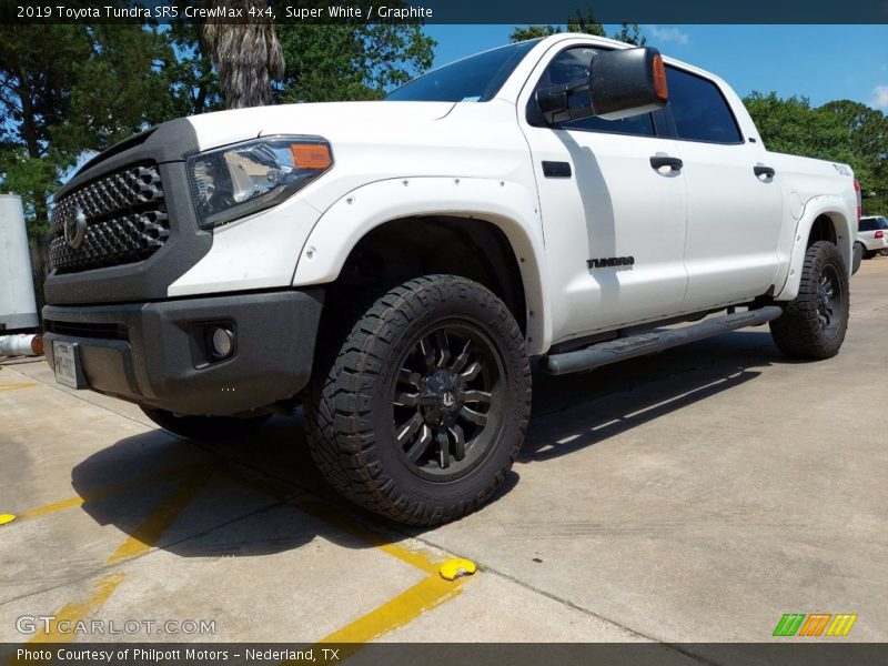 Super White / Graphite 2019 Toyota Tundra SR5 CrewMax 4x4