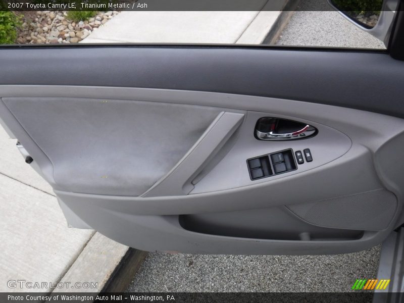 Titanium Metallic / Ash 2007 Toyota Camry LE