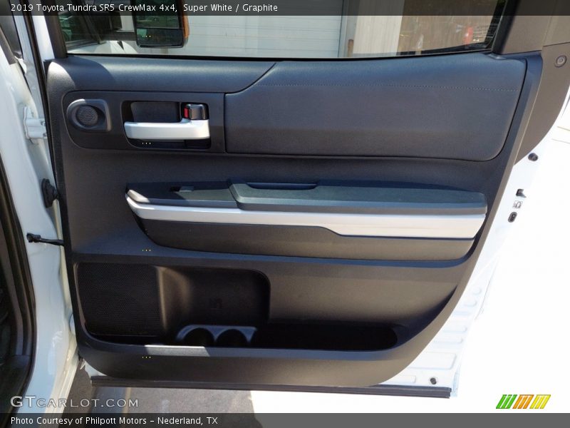 Super White / Graphite 2019 Toyota Tundra SR5 CrewMax 4x4