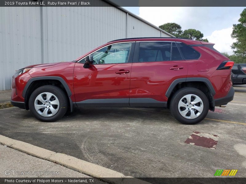Ruby Flare Pearl / Black 2019 Toyota RAV4 LE