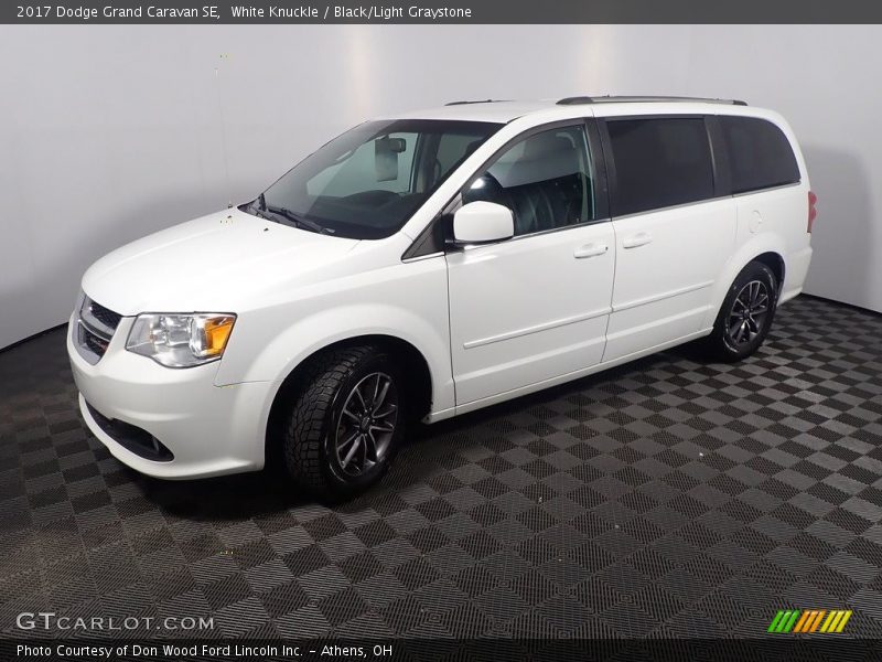 White Knuckle / Black/Light Graystone 2017 Dodge Grand Caravan SE