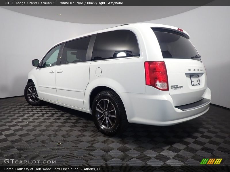 White Knuckle / Black/Light Graystone 2017 Dodge Grand Caravan SE