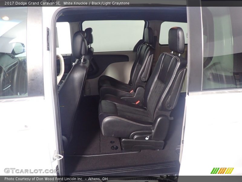 White Knuckle / Black/Light Graystone 2017 Dodge Grand Caravan SE