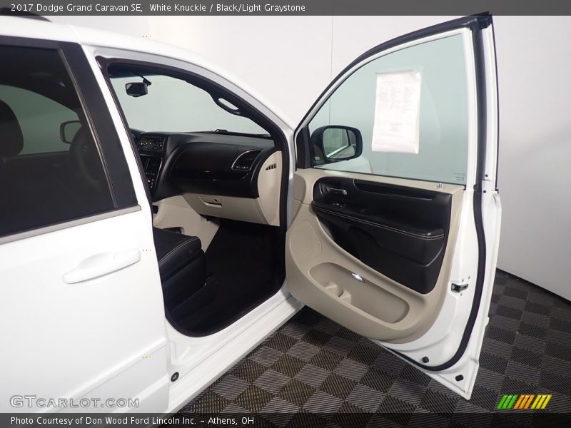 White Knuckle / Black/Light Graystone 2017 Dodge Grand Caravan SE