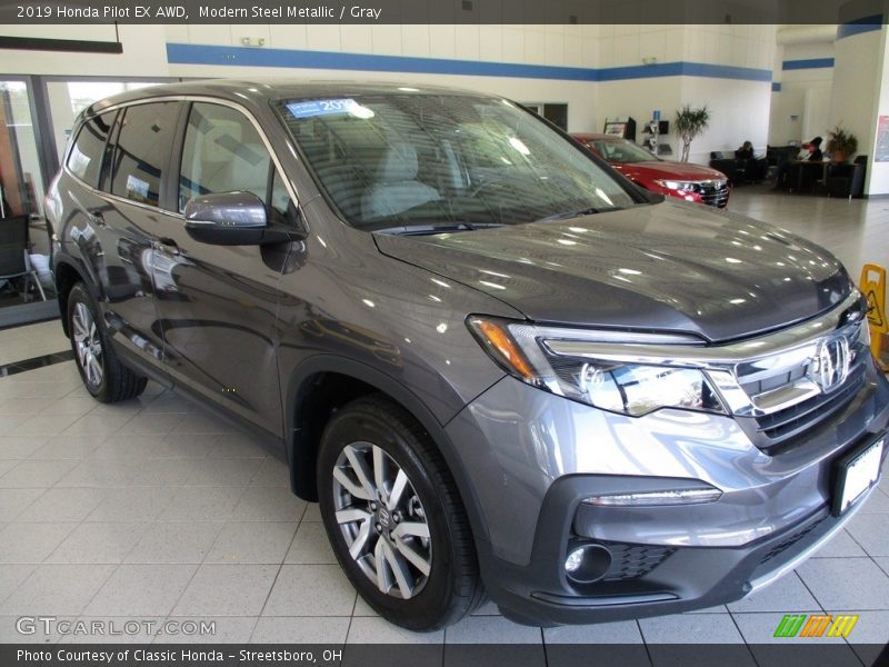 Modern Steel Metallic / Gray 2019 Honda Pilot EX AWD