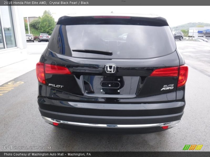 Crystal Black Pearl / Black 2018 Honda Pilot Elite AWD