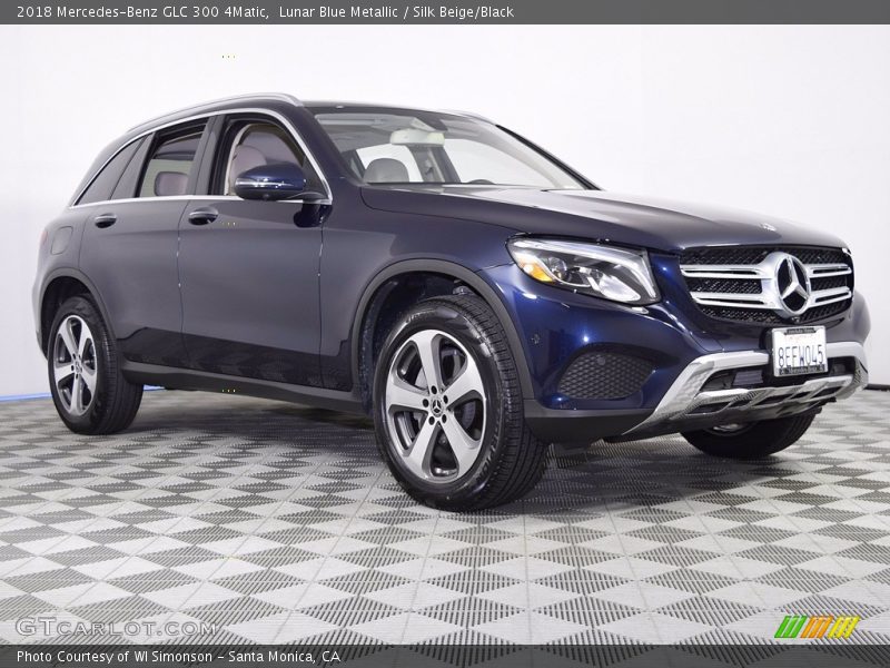 Front 3/4 View of 2018 GLC 300 4Matic