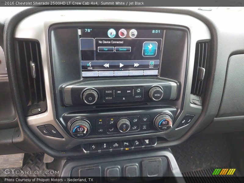 Controls of 2016 Silverado 2500HD LT Crew Cab 4x4
