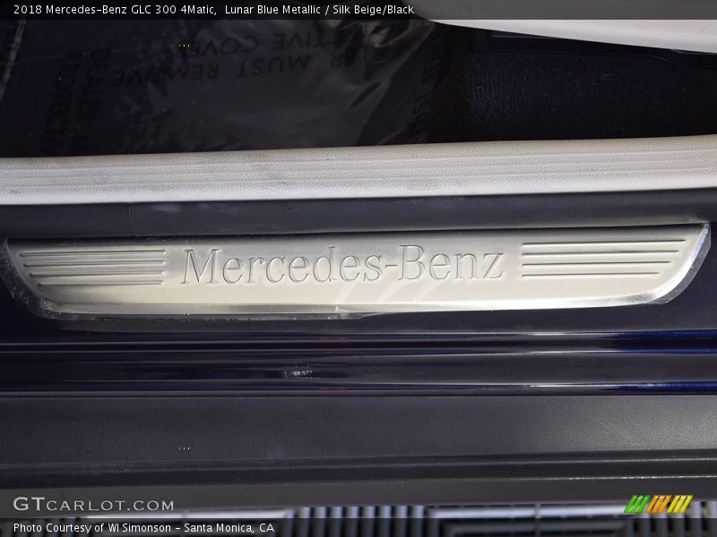 Lunar Blue Metallic / Silk Beige/Black 2018 Mercedes-Benz GLC 300 4Matic
