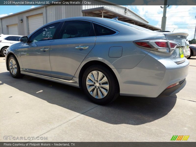 Pewter Gray Metallic / Gray 2016 Hyundai Sonata Hybrid SE