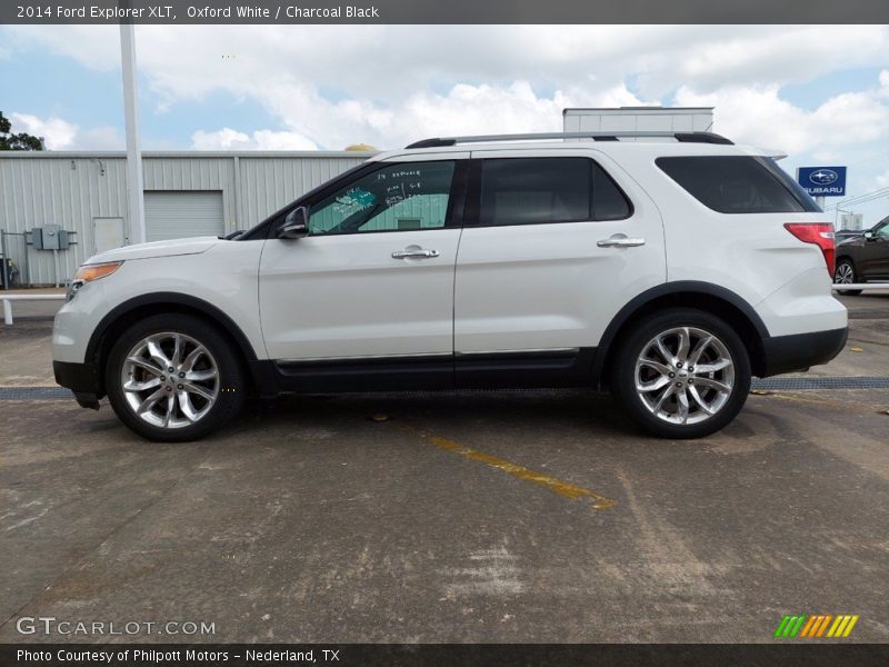 Oxford White / Charcoal Black 2014 Ford Explorer XLT
