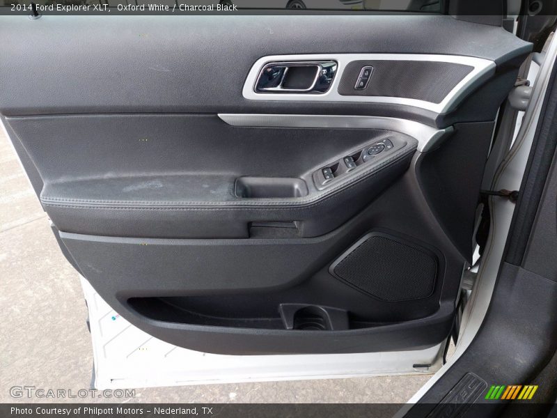 Oxford White / Charcoal Black 2014 Ford Explorer XLT