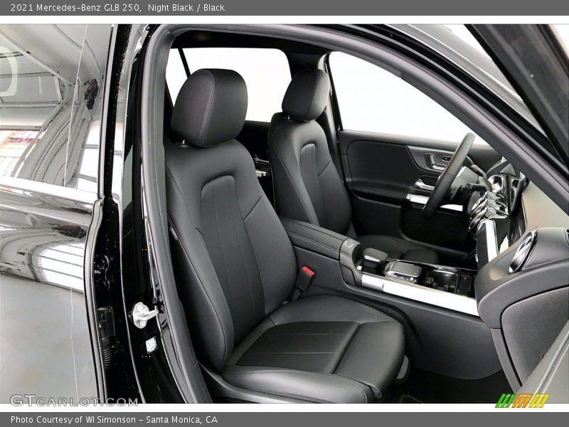Night Black / Black 2021 Mercedes-Benz GLB 250