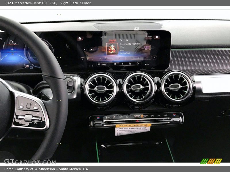 Night Black / Black 2021 Mercedes-Benz GLB 250
