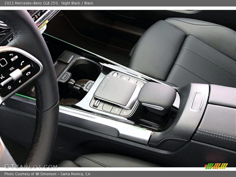 Night Black / Black 2021 Mercedes-Benz GLB 250