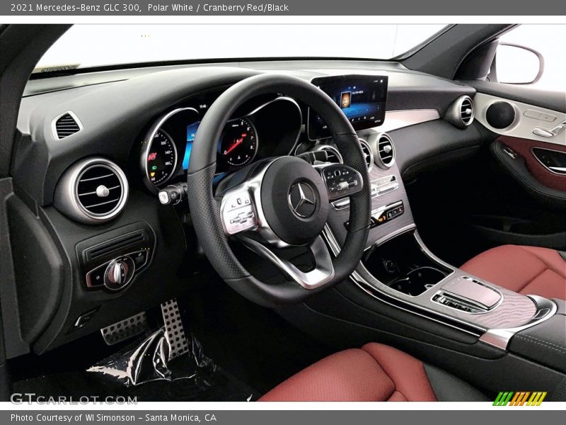 Polar White / Cranberry Red/Black 2021 Mercedes-Benz GLC 300