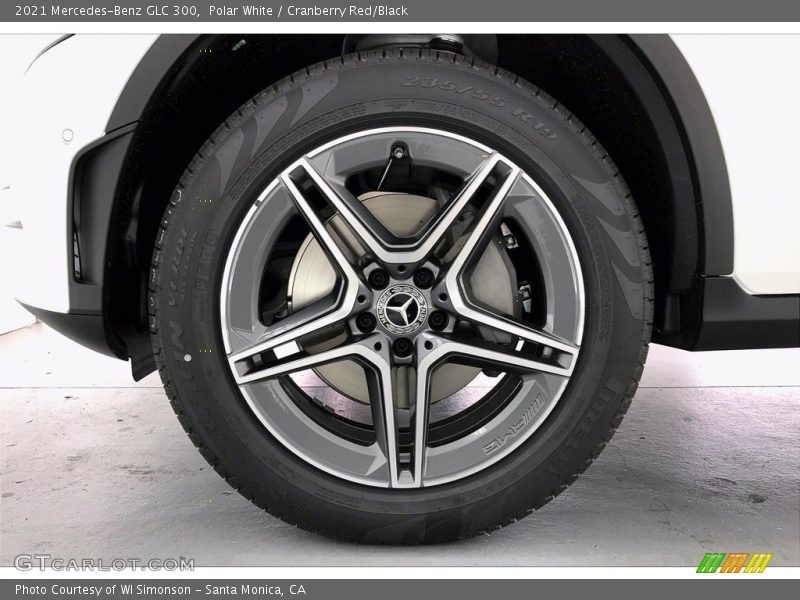 Polar White / Cranberry Red/Black 2021 Mercedes-Benz GLC 300
