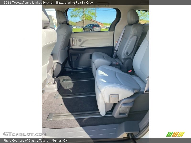 Blizzard White Pearl / Gray 2021 Toyota Sienna Limited Hybrid
